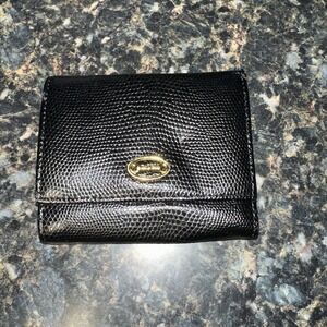 M.London Genuine Leather Bridle Bit Snake Embossed Trifold Wallet w/ Coin Pocket